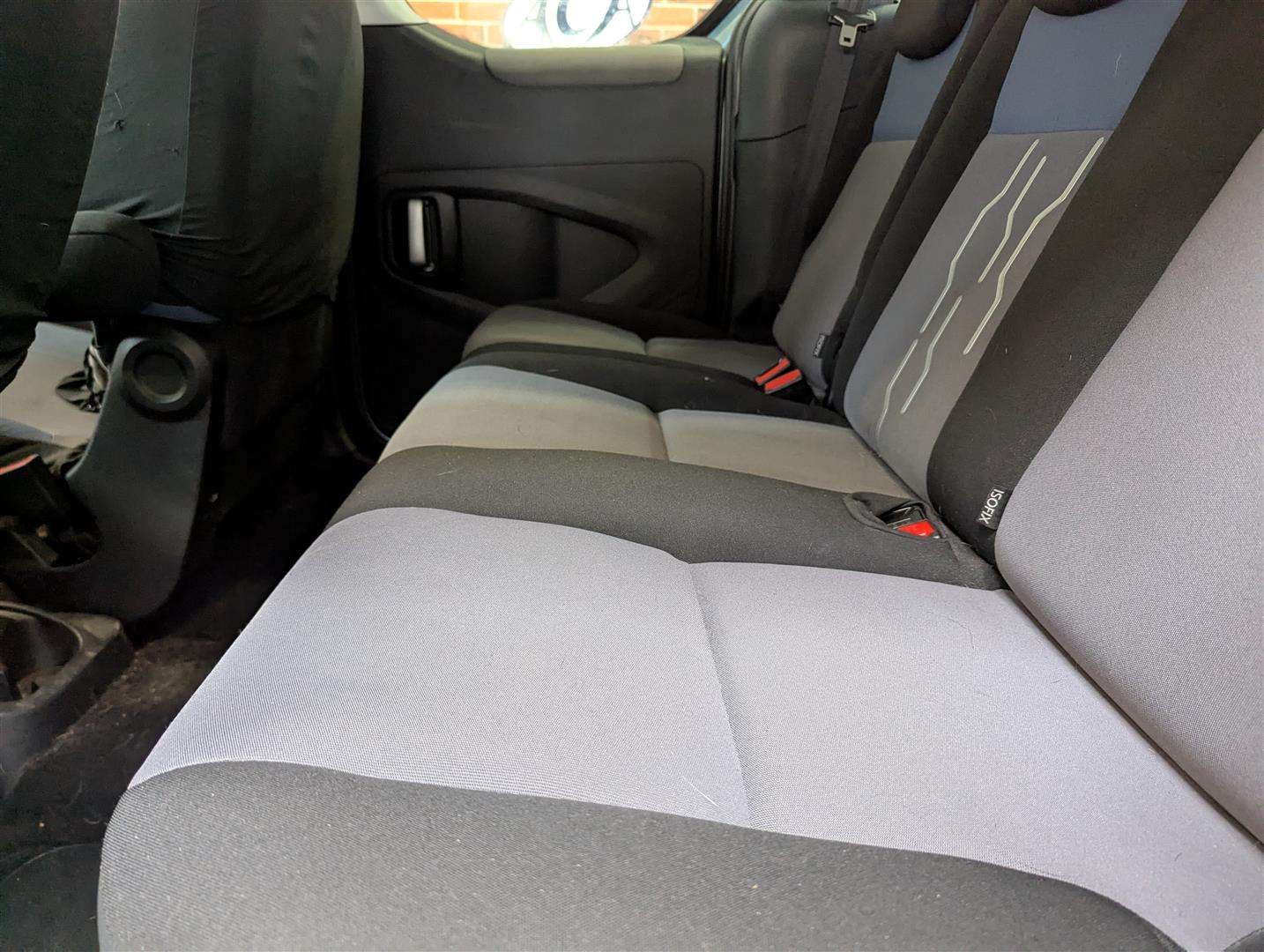 <p>2012 PEUGEOT PARTNER TEPEE S E-HDI S-A</p>