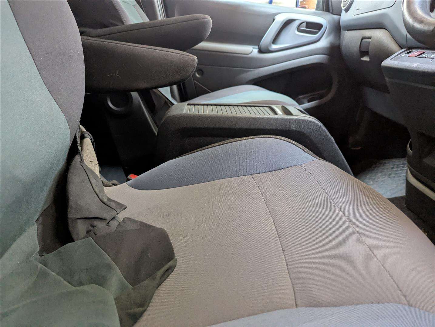 <p>2012 PEUGEOT PARTNER TEPEE S E-HDI S-A</p>