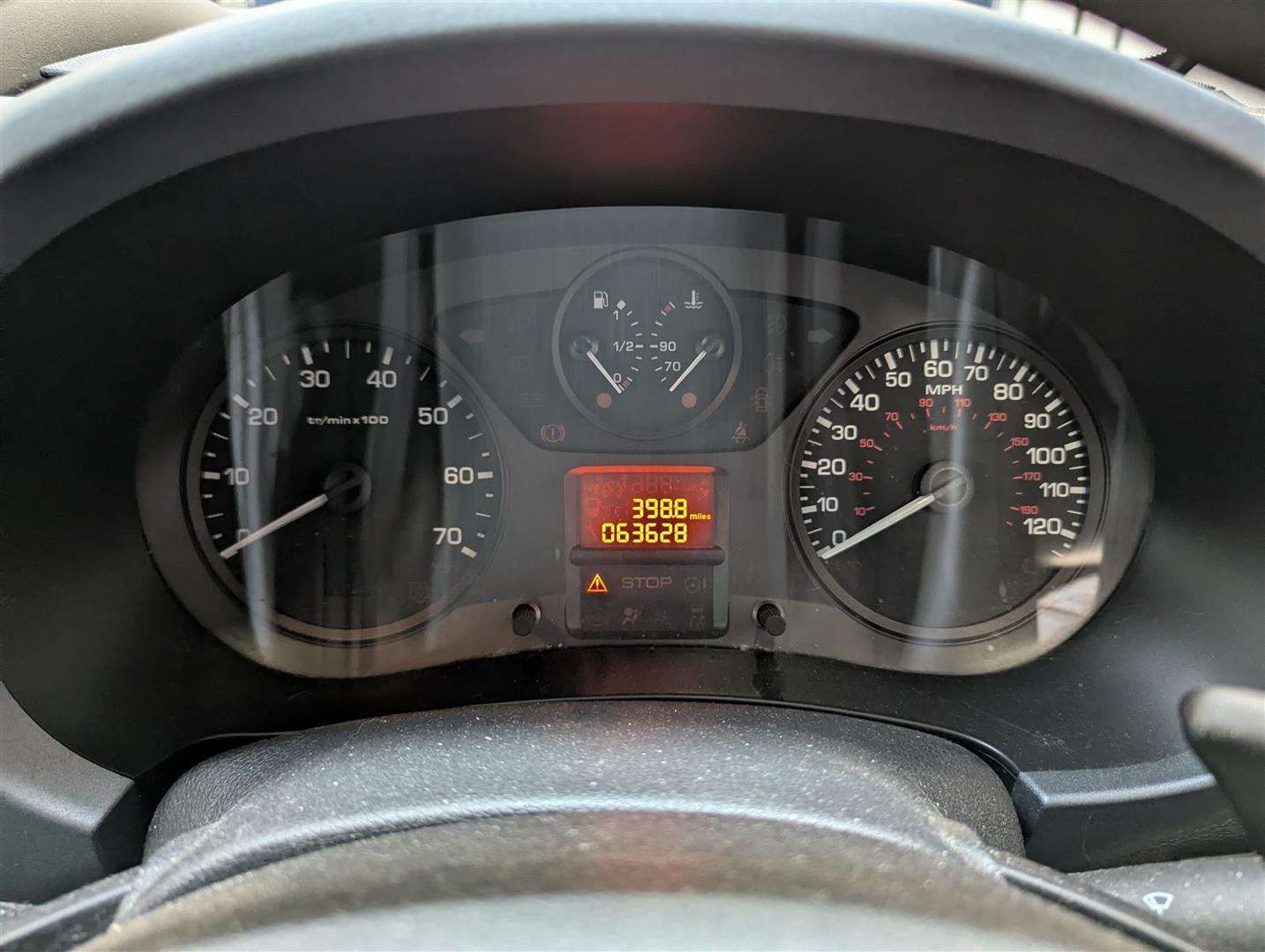 <p>2012 PEUGEOT PARTNER TEPEE S E-HDI S-A</p>