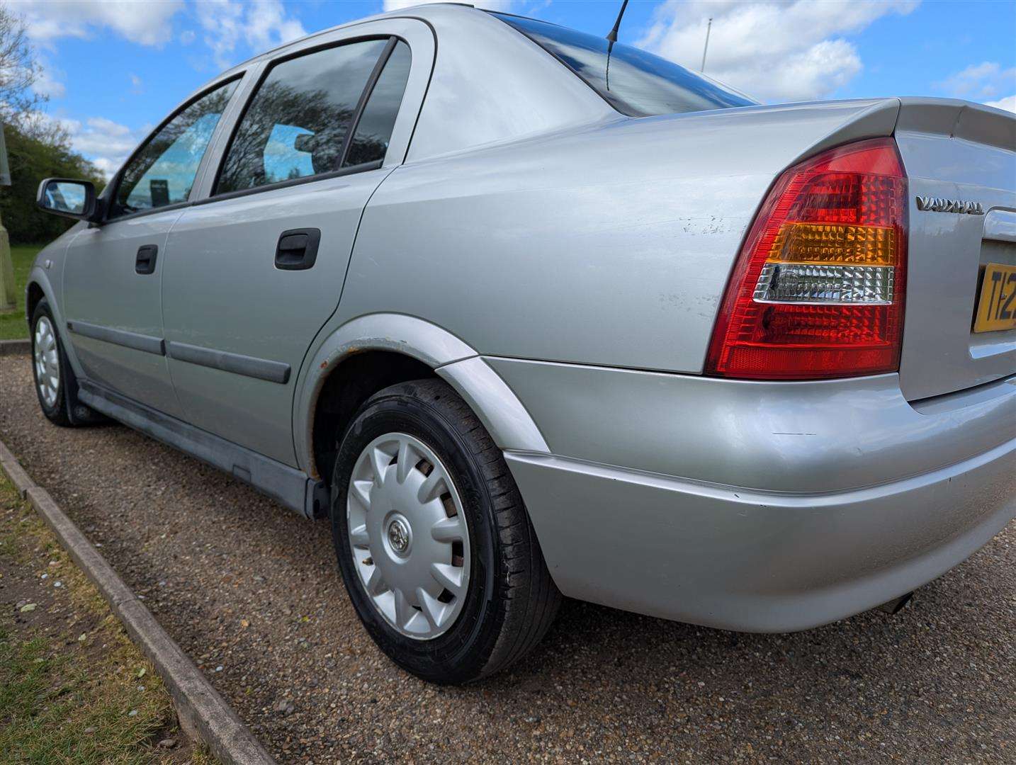 <p>1999 VAUXHALL ASTRA CLUB 8V</p>