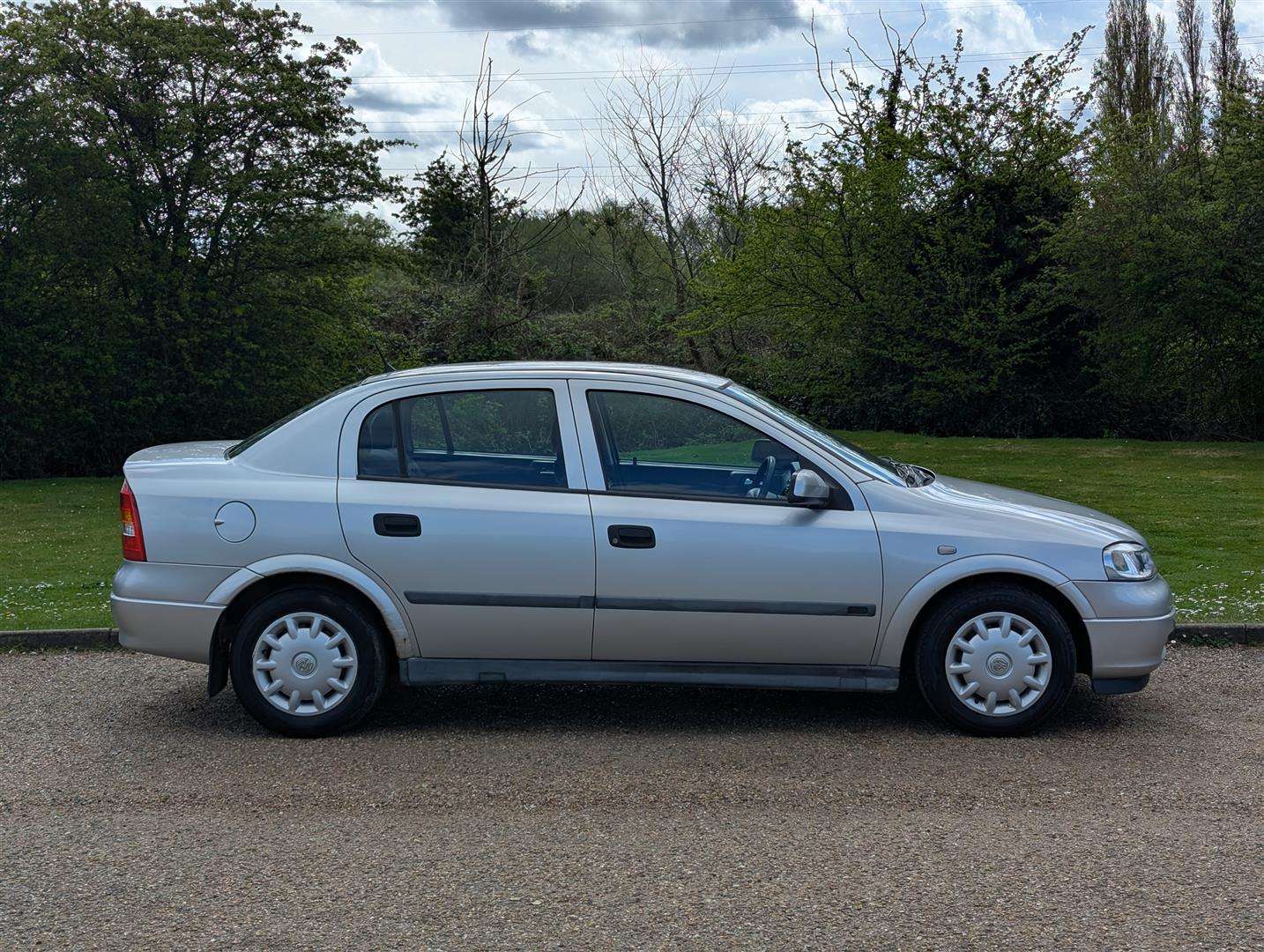 <p>1999 VAUXHALL ASTRA CLUB 8V</p>