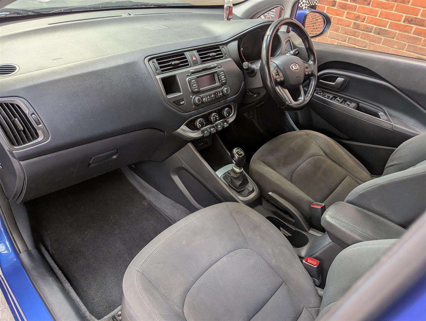<p>2013 KIA RIO 2 ECODYNAMICS</p>