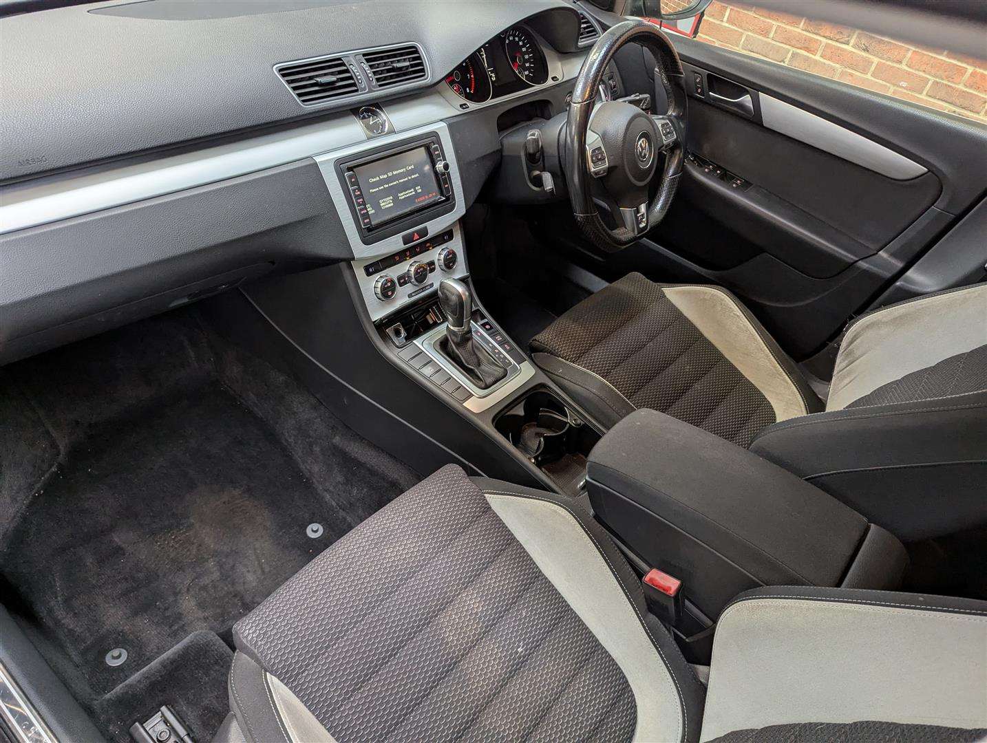 <p>2014 VOLKSWAGEN PASSAT H-LINE TSI DSG S-A</p>