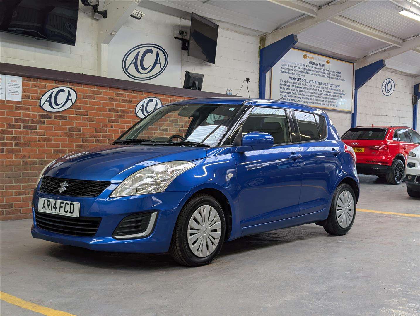 <p>2014 SUZUKI SWIFT</p>