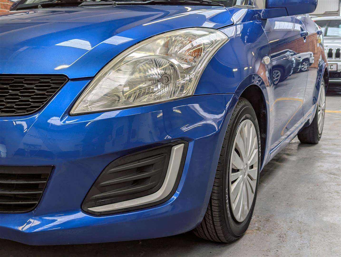 <p>2014 SUZUKI SWIFT</p>
