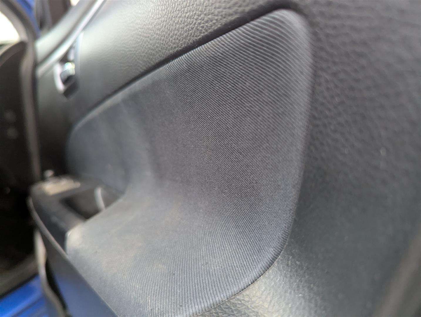 <p>2014 SUZUKI SWIFT</p>