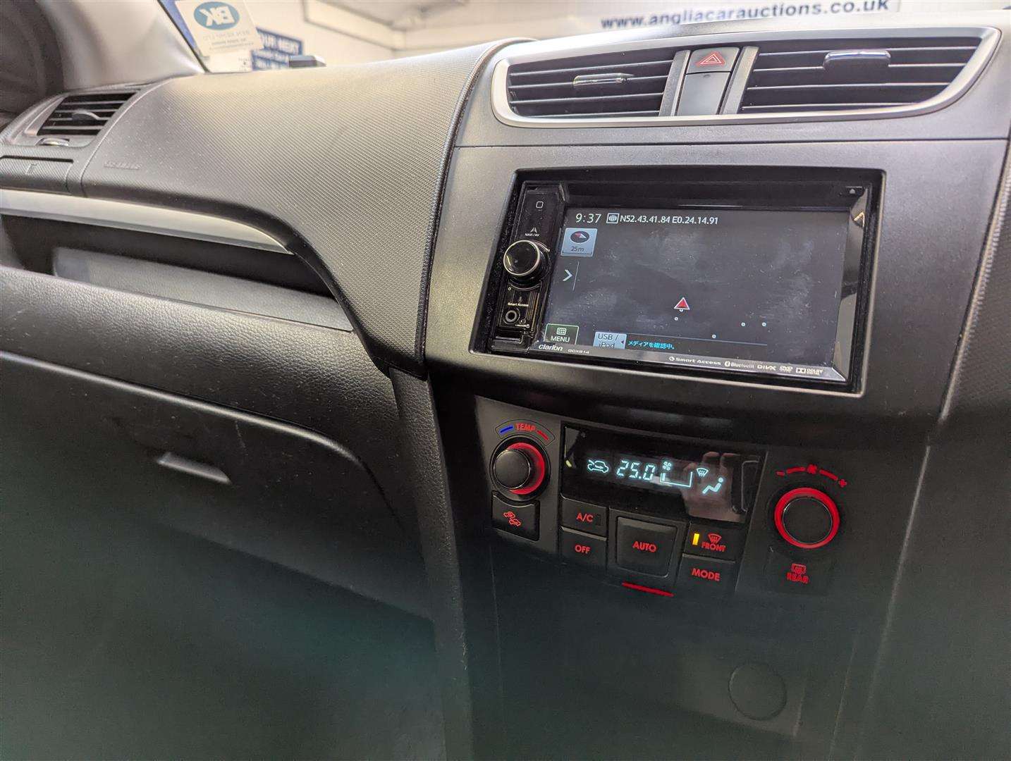 <p>2014 SUZUKI SWIFT</p>