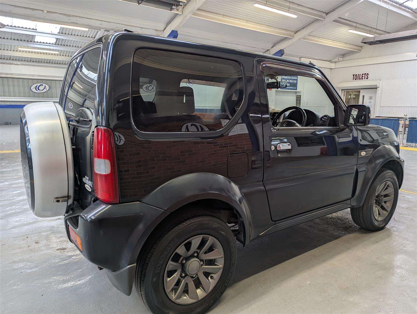 <p>2015 SUZUKI JIMNY SZ4 4X4</p>