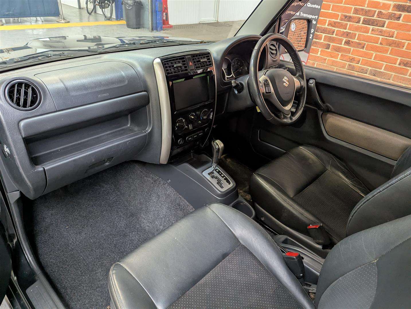 <p>2015 SUZUKI JIMNY SZ4 4X4</p>