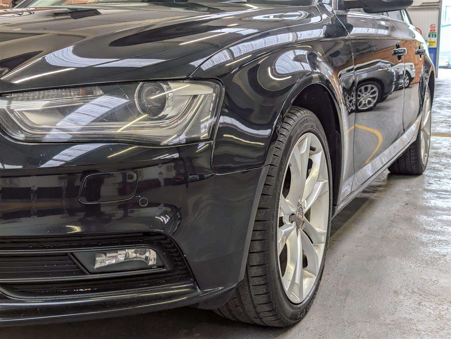 <p>2013 AUDI A4 S LINE TFSI QUATTRO AUTO</p>