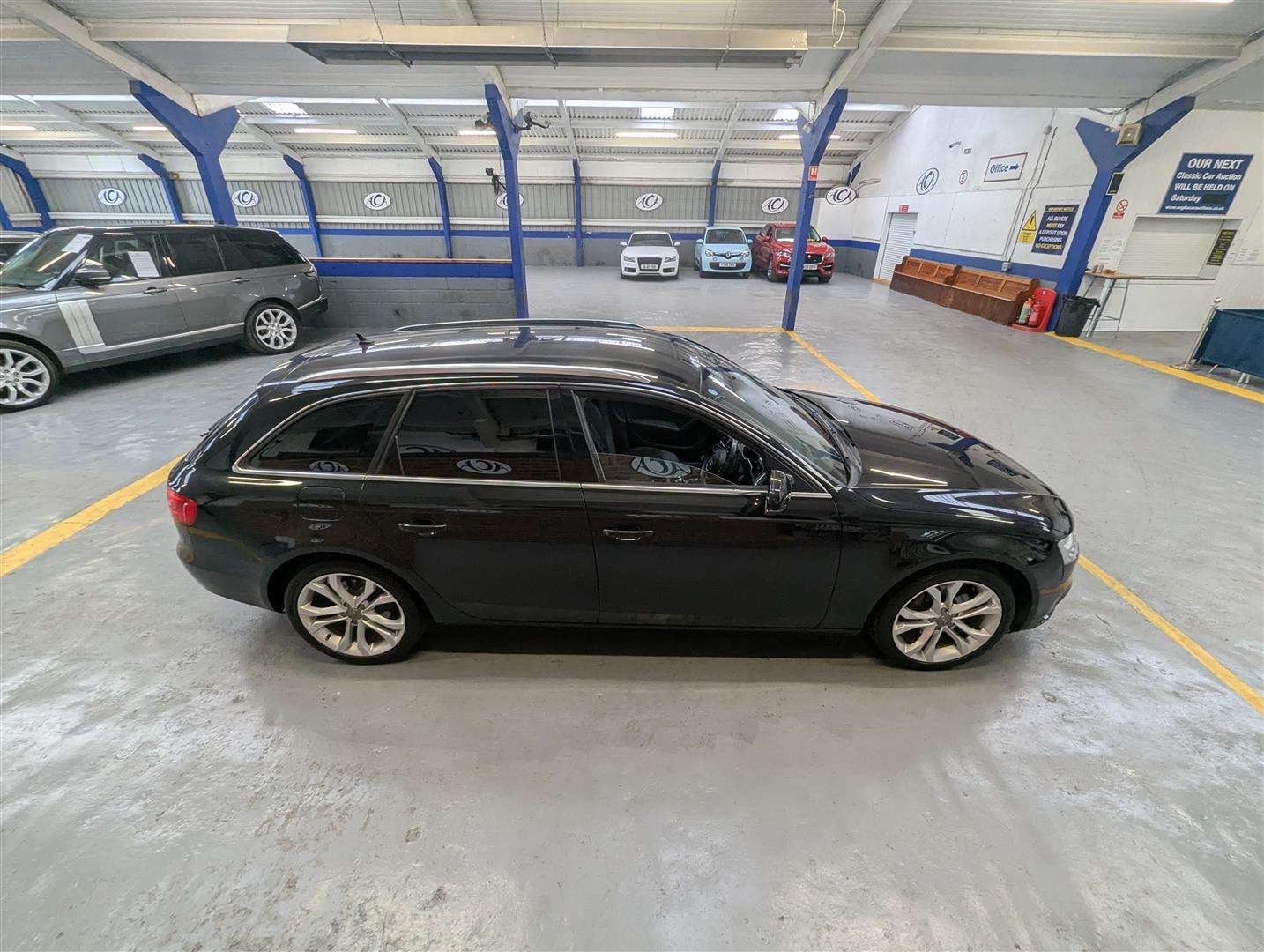<p>2013 AUDI A4 S LINE TFSI QUATTRO AUTO</p>
