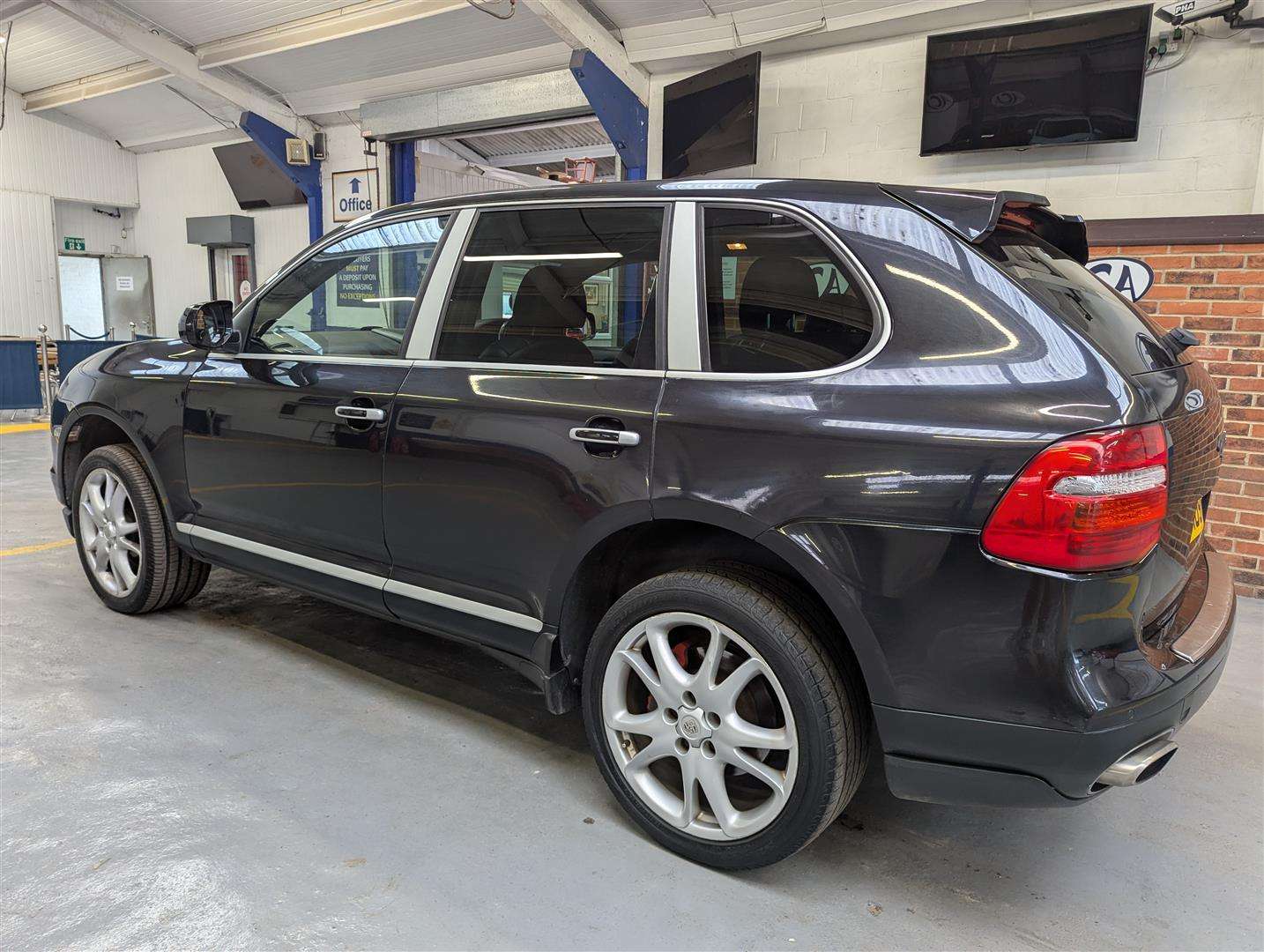 <p>2009 PORSCHE CAYENNE TIPTRONIC S D</p>