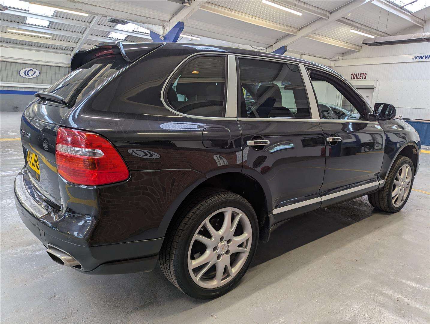 <p>2009 PORSCHE CAYENNE TIPTRONIC S D</p>