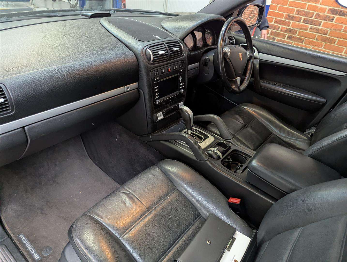 <p>2009 PORSCHE CAYENNE TIPTRONIC S D</p>