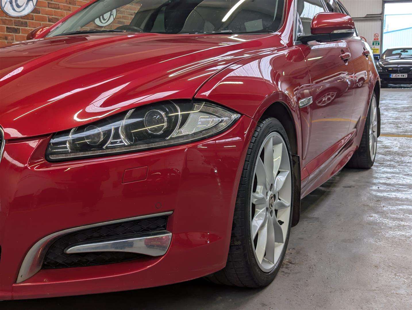 <p>2013 JAGUAR XF S PREM LUX SP-BRAKE V6</p>