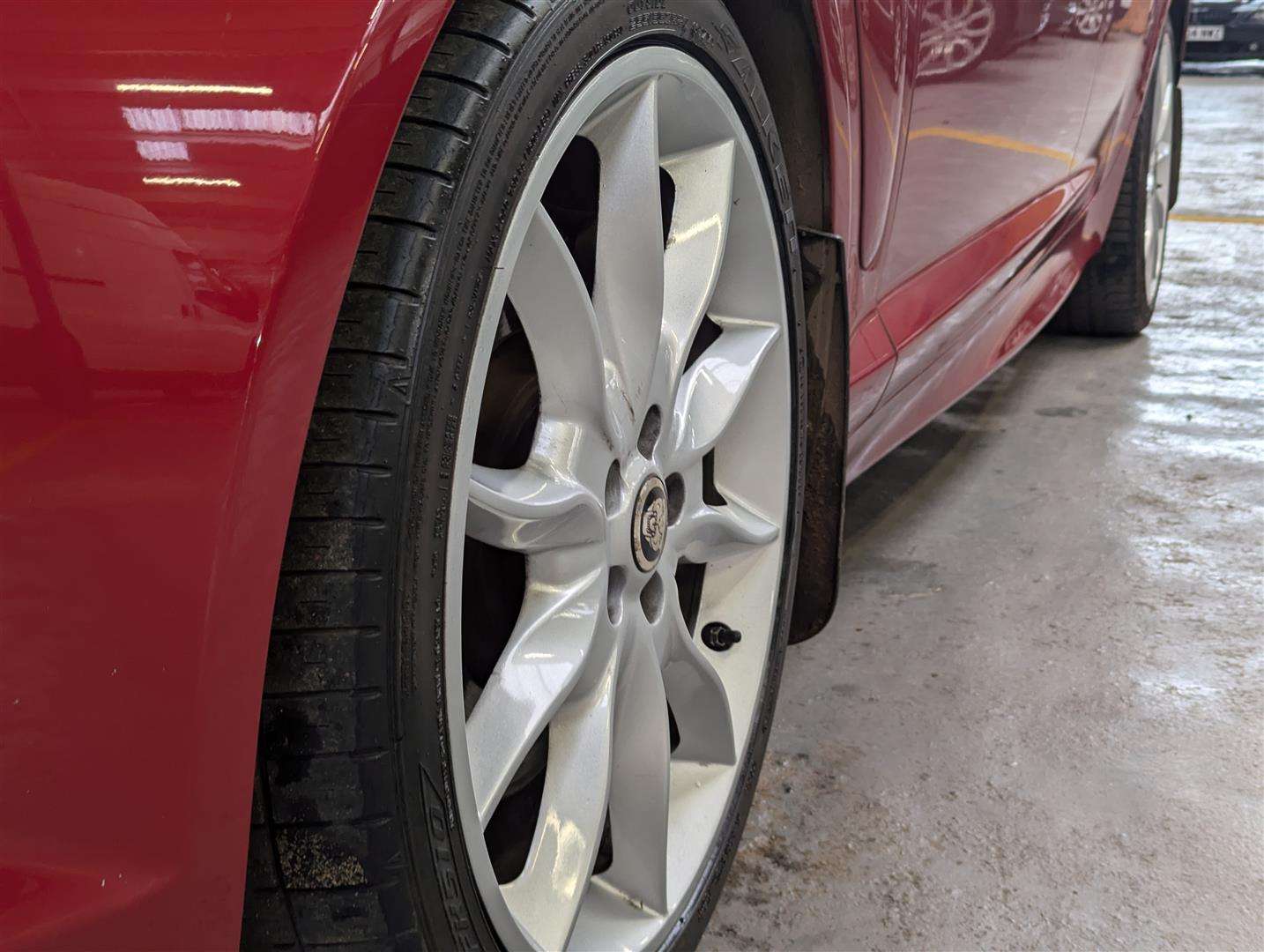 <p>2013 JAGUAR XF S PREM LUX SP-BRAKE V6</p>