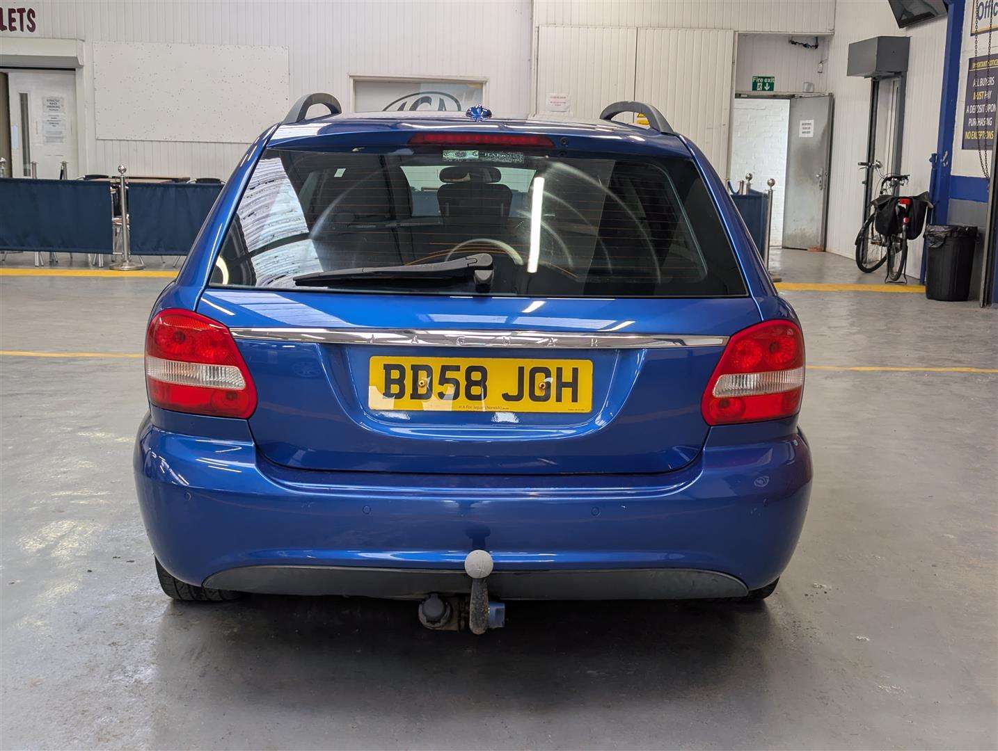 <p>2008 JAGUAR X-TYPE SE</p>