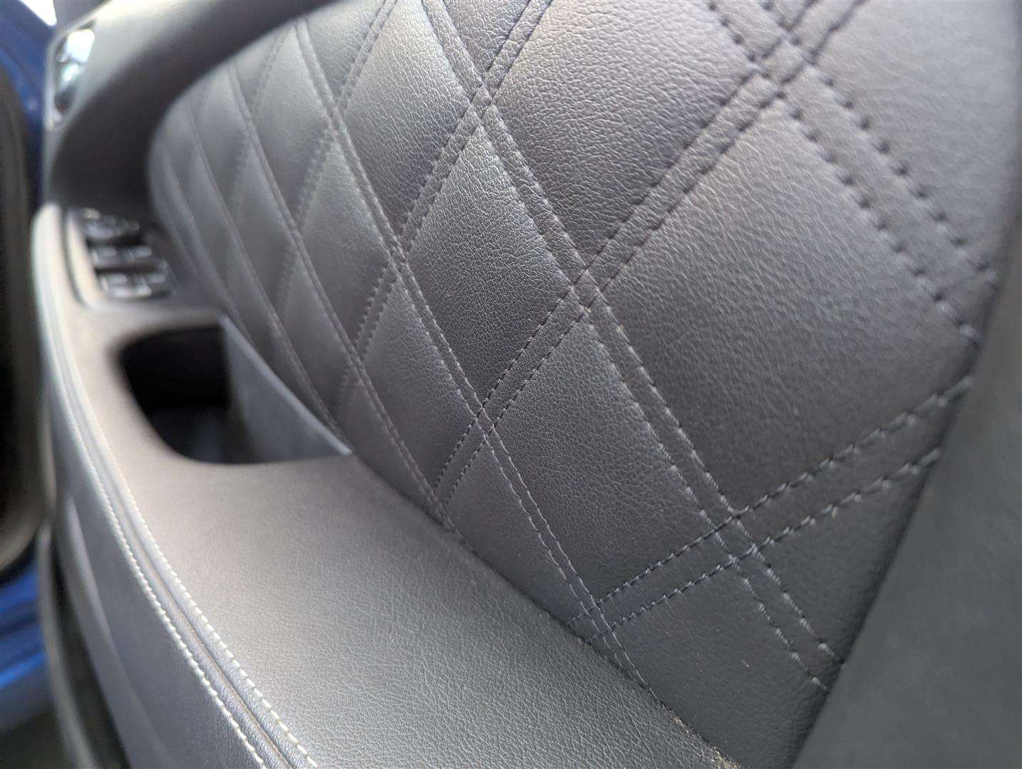 <p>2008 JAGUAR X-TYPE SE</p>