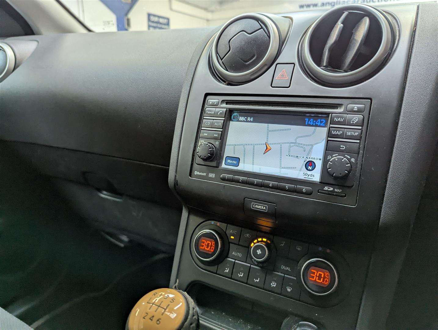 <p>2012 NISSAN QASHQAI N-TEC + IS DCI</p>