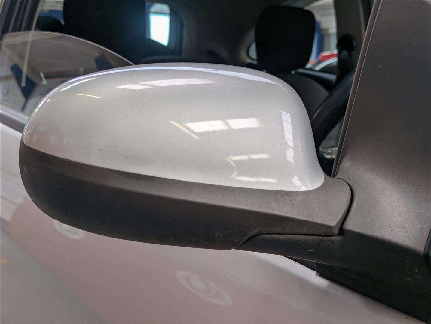 <p>2010 FORD KA ZETEC</p>