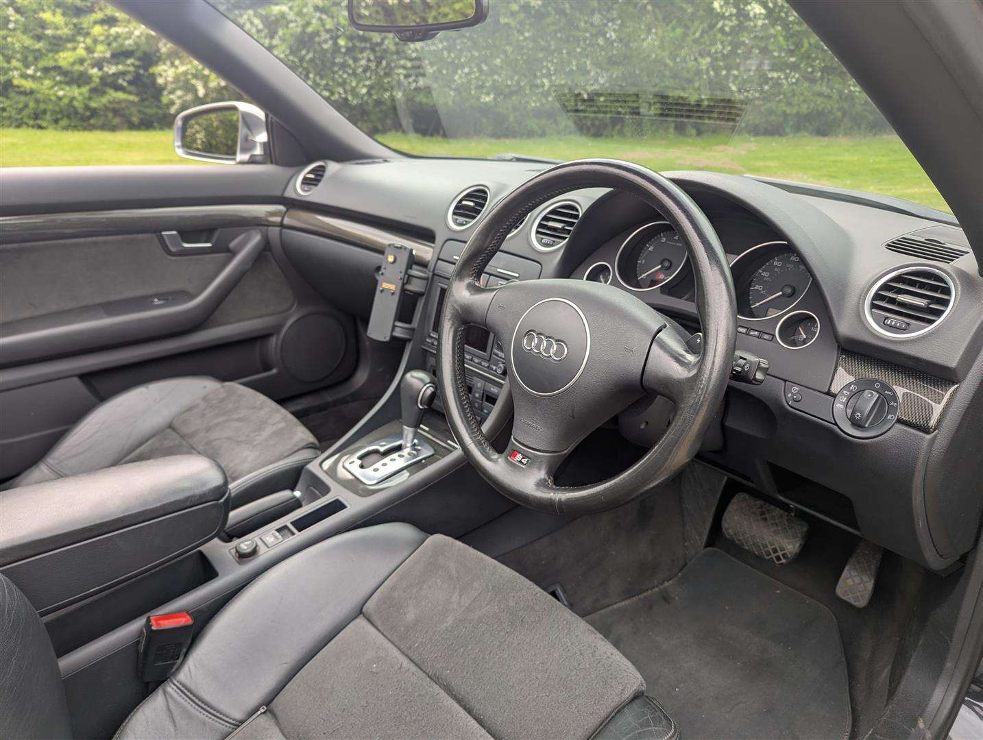 <p>2005 AUDI S4 QUATTRO CABRIOLET AUTO</p>