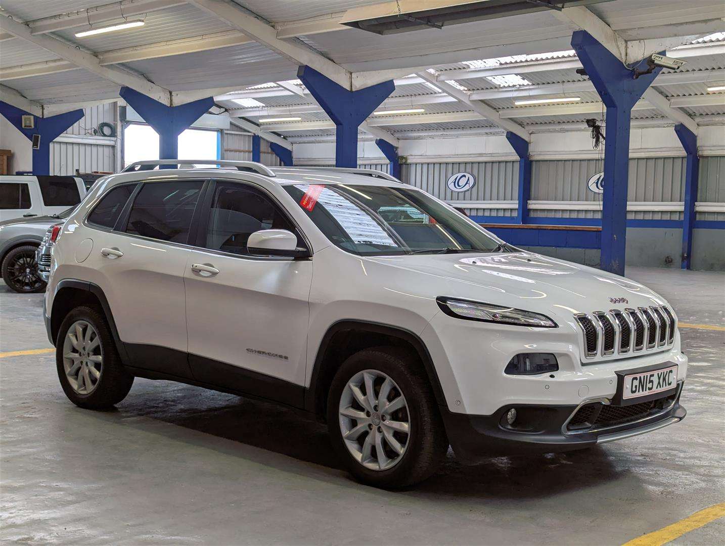<p>2015 JEEP CHEROKEE LIMITED M-JET 4X</p>