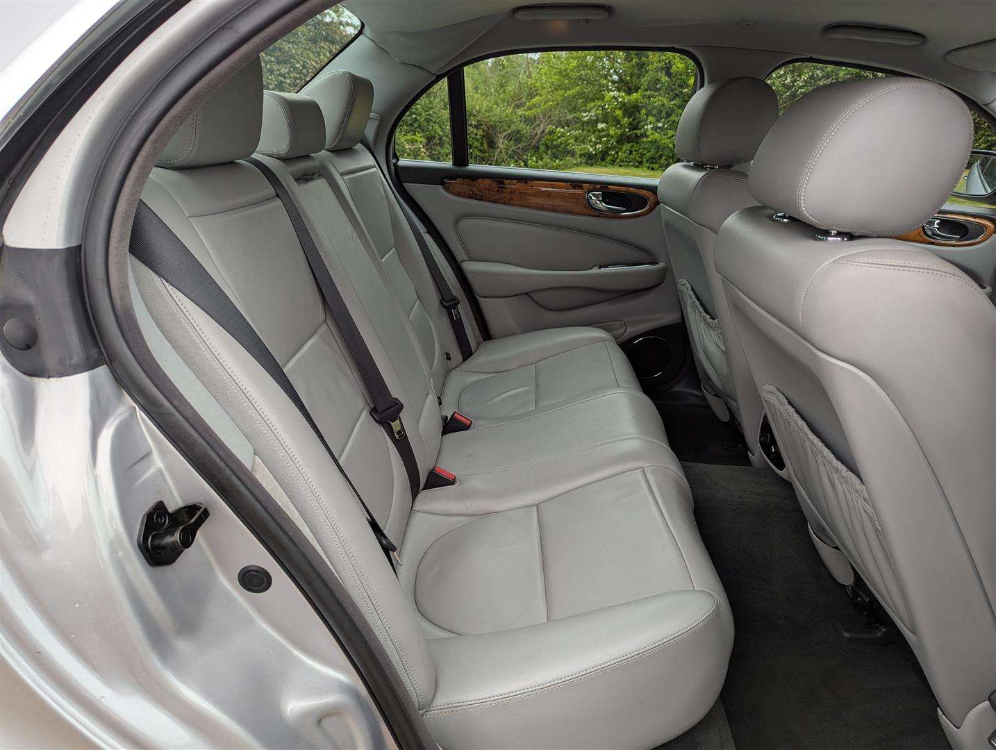 <p>2004 JAGUAR XJ6 V6 AUTO</p>