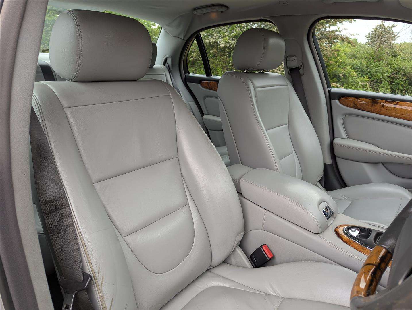 <p>2004 JAGUAR XJ6 V6 AUTO</p>
