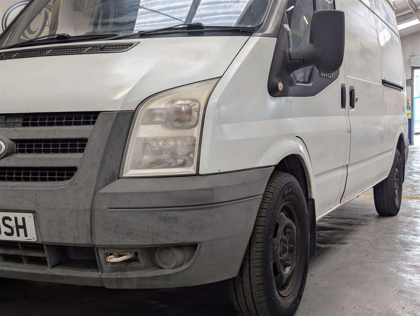 <p>2007 FORD TRANSIT 115 T350L RWD DAY VAN CONVERSION</p>