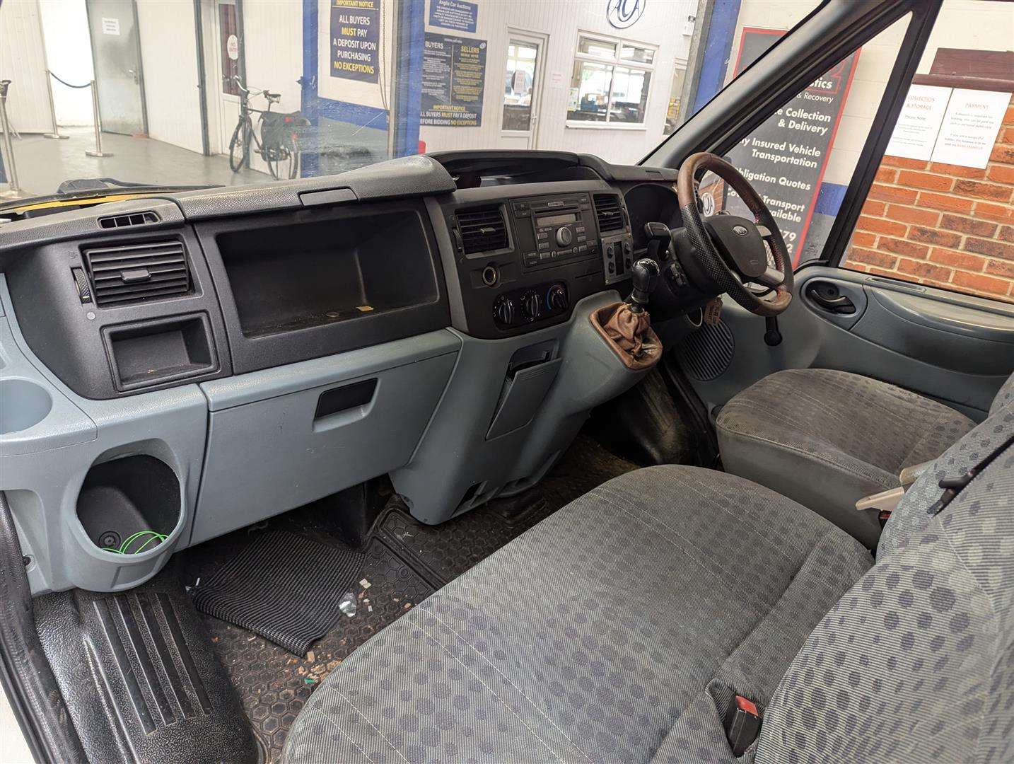 <p>2007 FORD TRANSIT 115 T350L RWD DAY VAN CONVERSION</p>