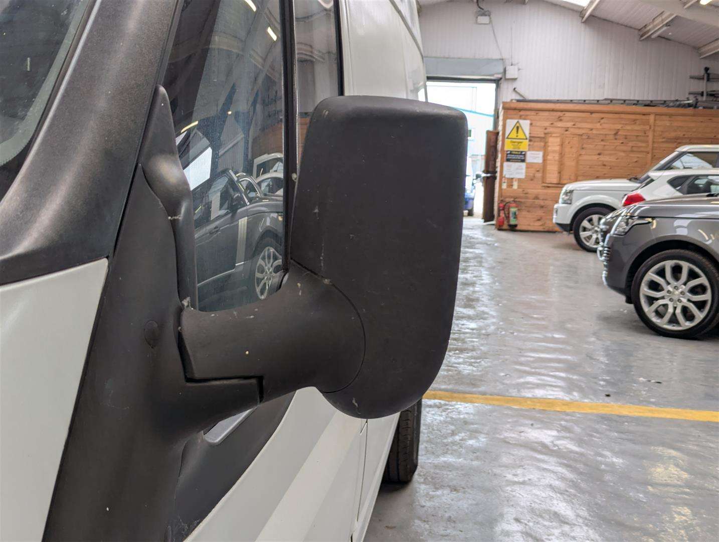 <p>2007 FORD TRANSIT 115 T350L RWD DAY VAN CONVERSION</p>