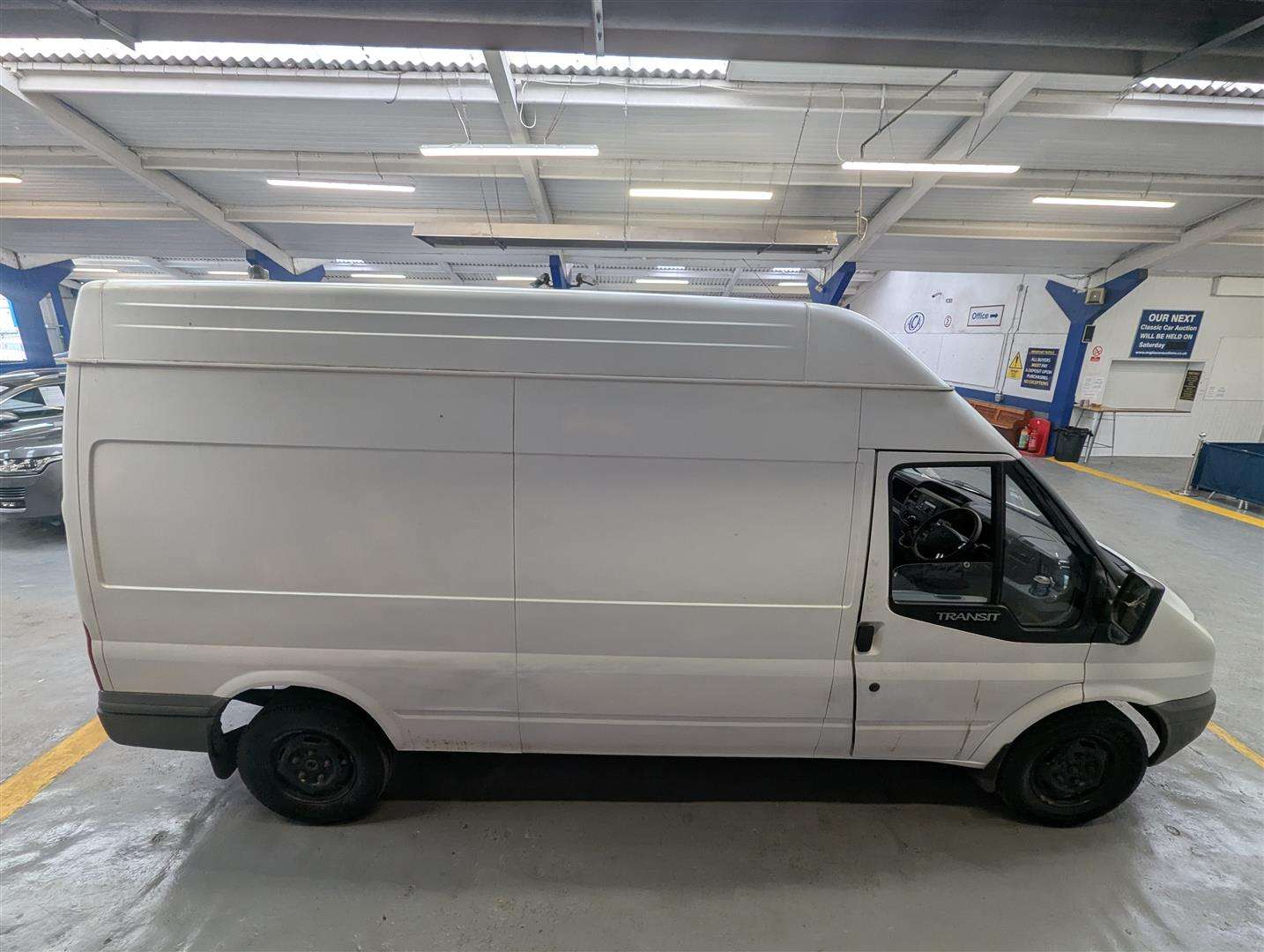 <p>2007 FORD TRANSIT 115 T350L RWD DAY VAN CONVERSION</p>