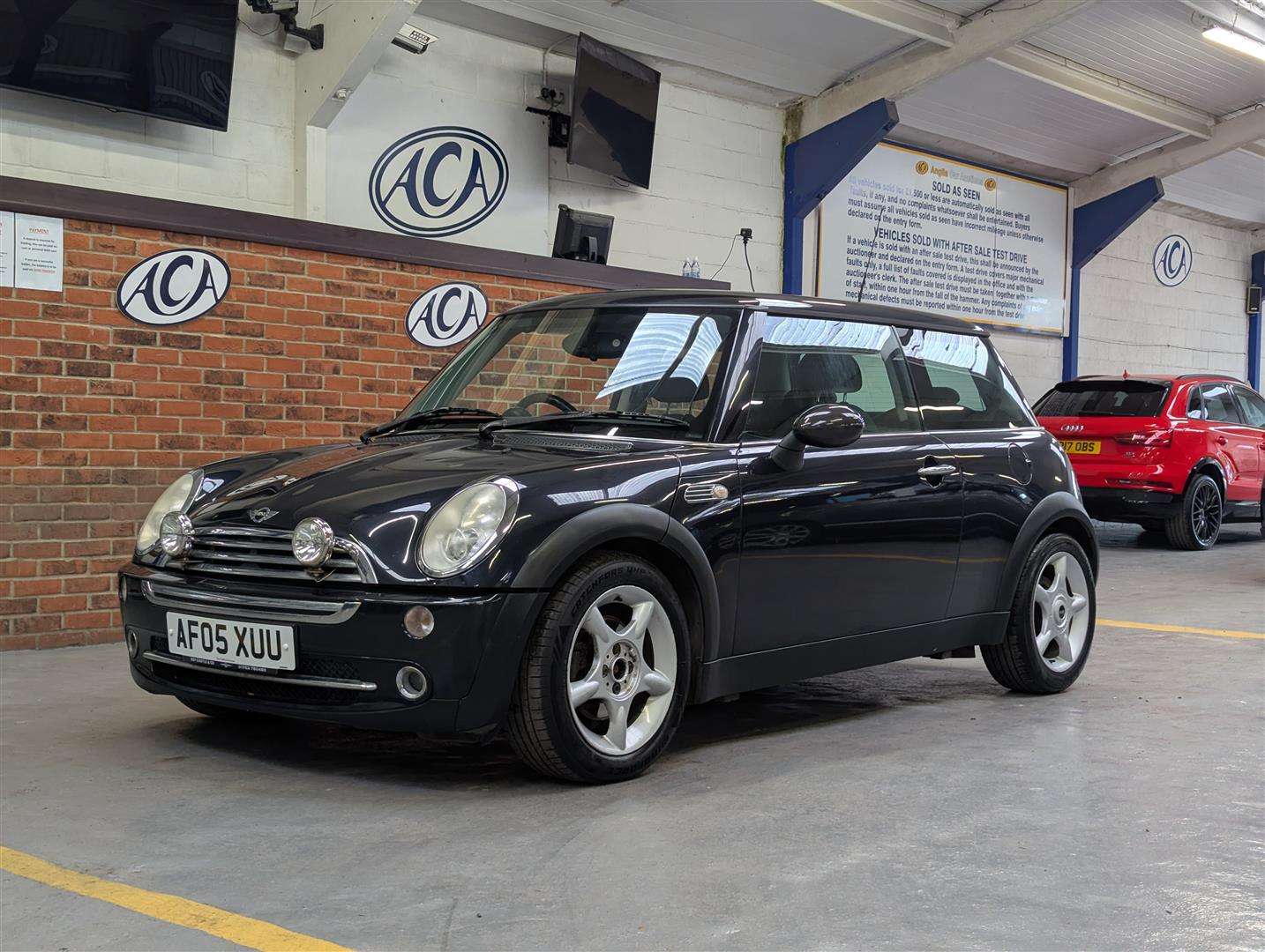 <p>2005 MINI MINI ONE</p>