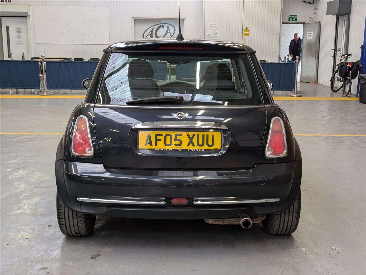 <p>2005 MINI MINI ONE</p>
