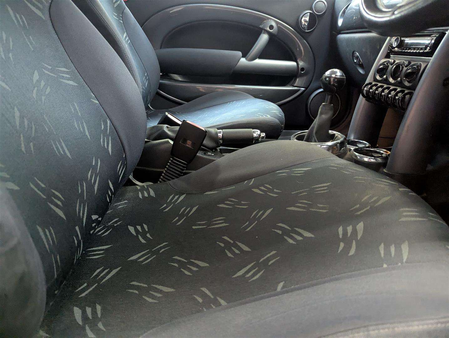 <p>2005 MINI MINI ONE</p>