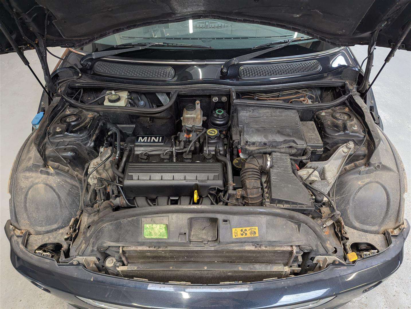 <p>2005 MINI MINI ONE</p>