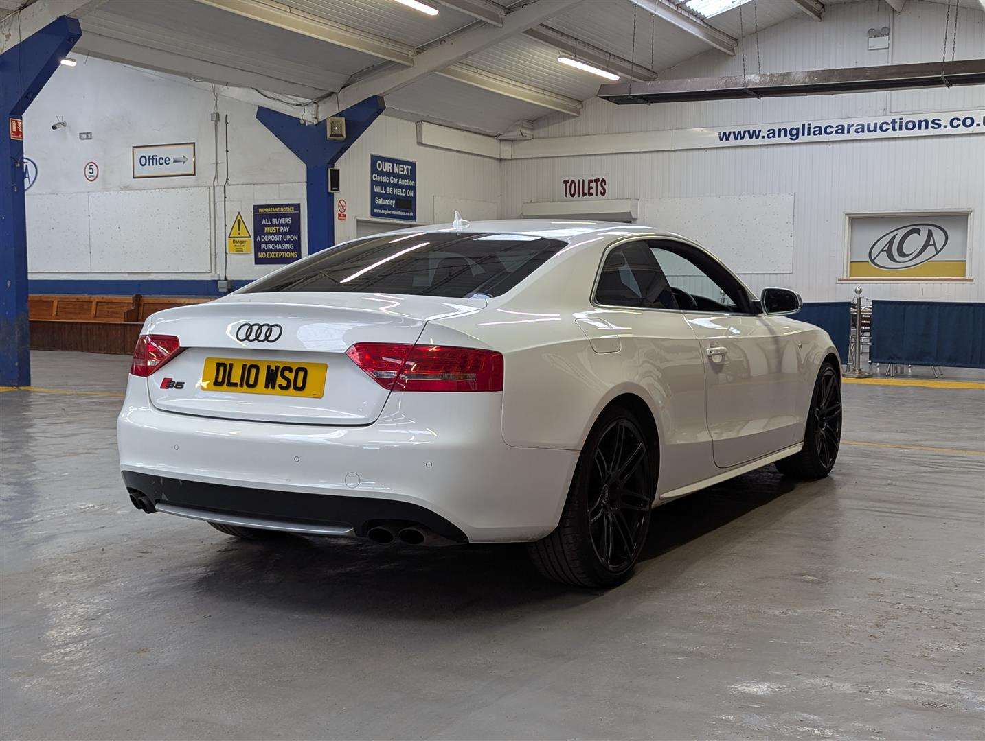 <p>2010 AUDI A5 S5 FSI QUATTRO S-A</p>