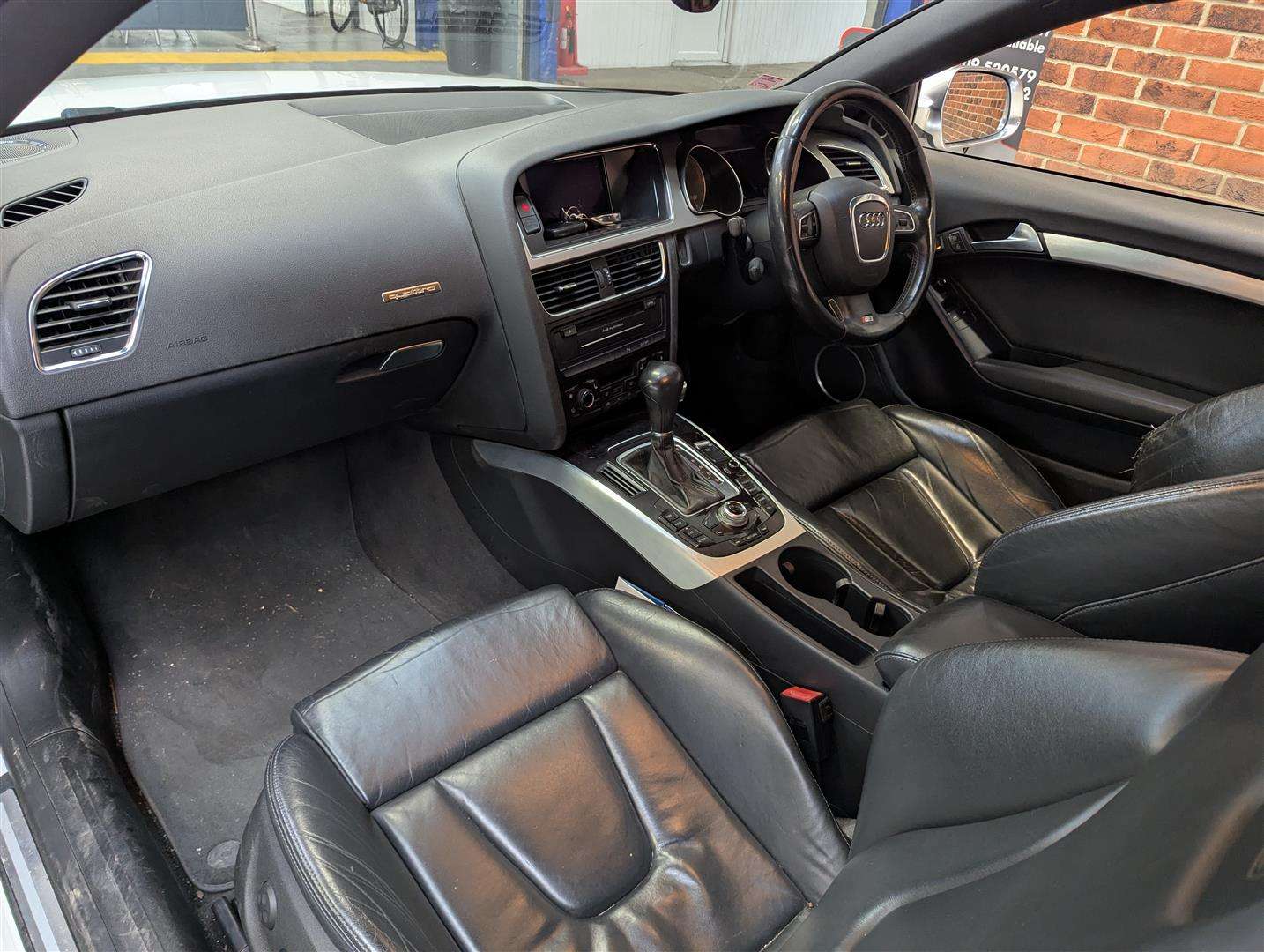 <p>2010 AUDI A5 S5 FSI QUATTRO S-A</p>
