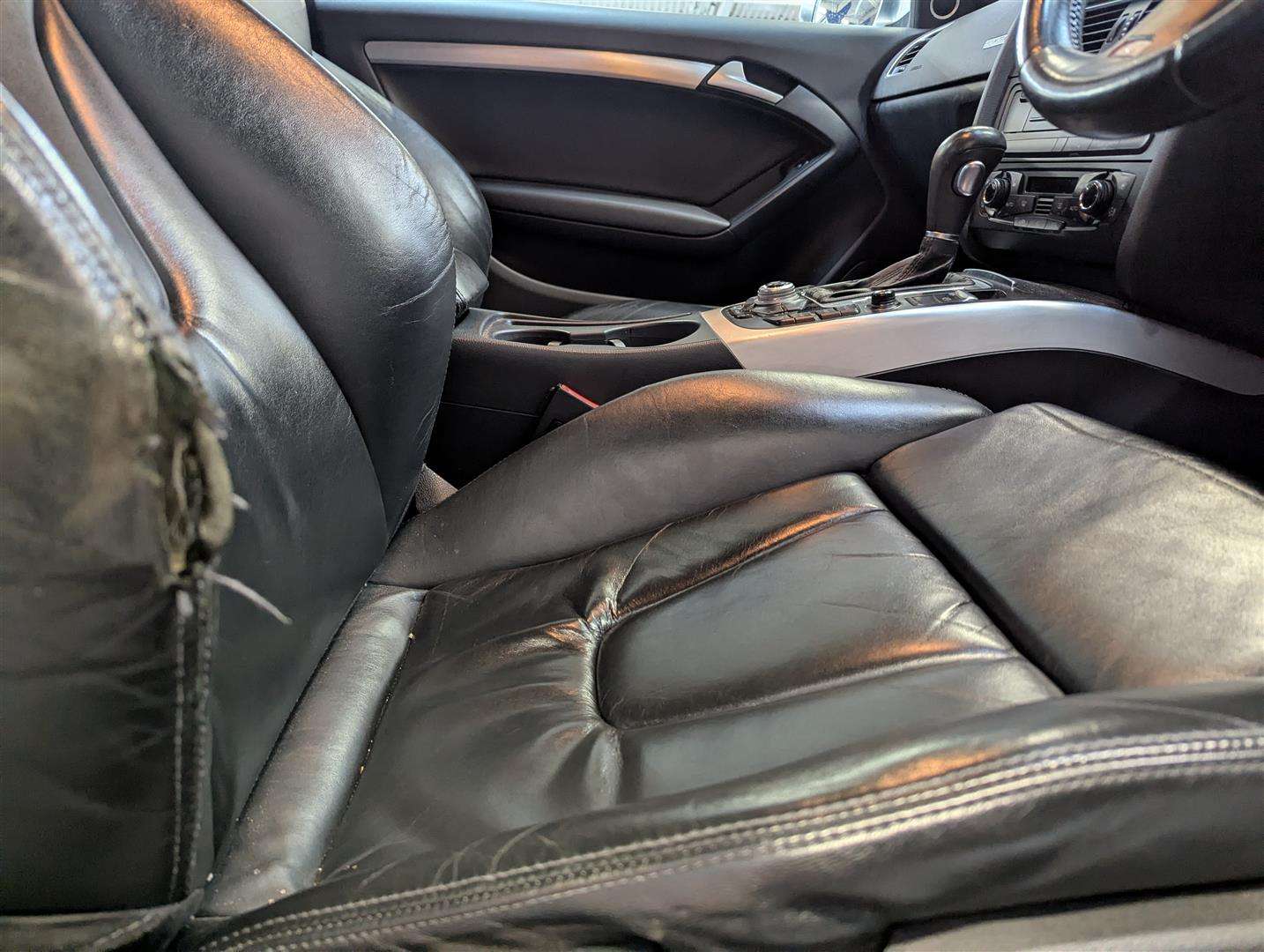 <p>2010 AUDI A5 S5 FSI QUATTRO S-A</p>