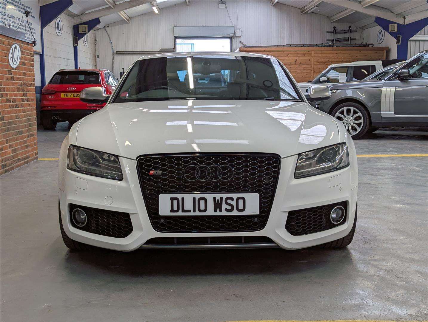 <p>2010 AUDI A5 S5 FSI QUATTRO S-A</p>