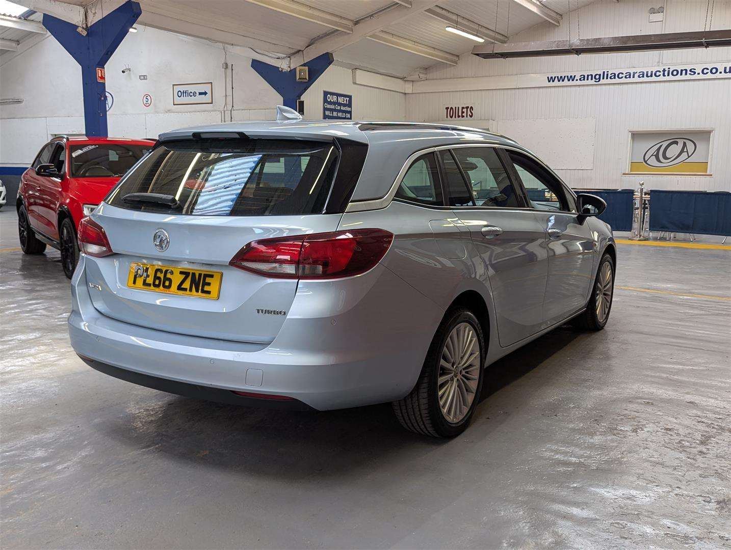 <p>2017 VAUXHALL ASTRA ELITE NAV</p>