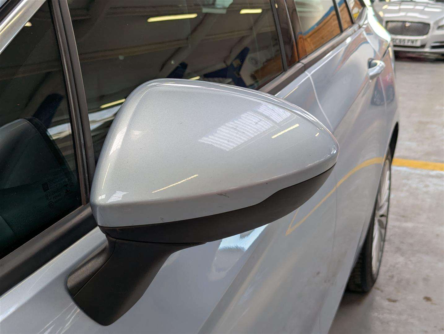 <p>2017 VAUXHALL ASTRA ELITE NAV</p>