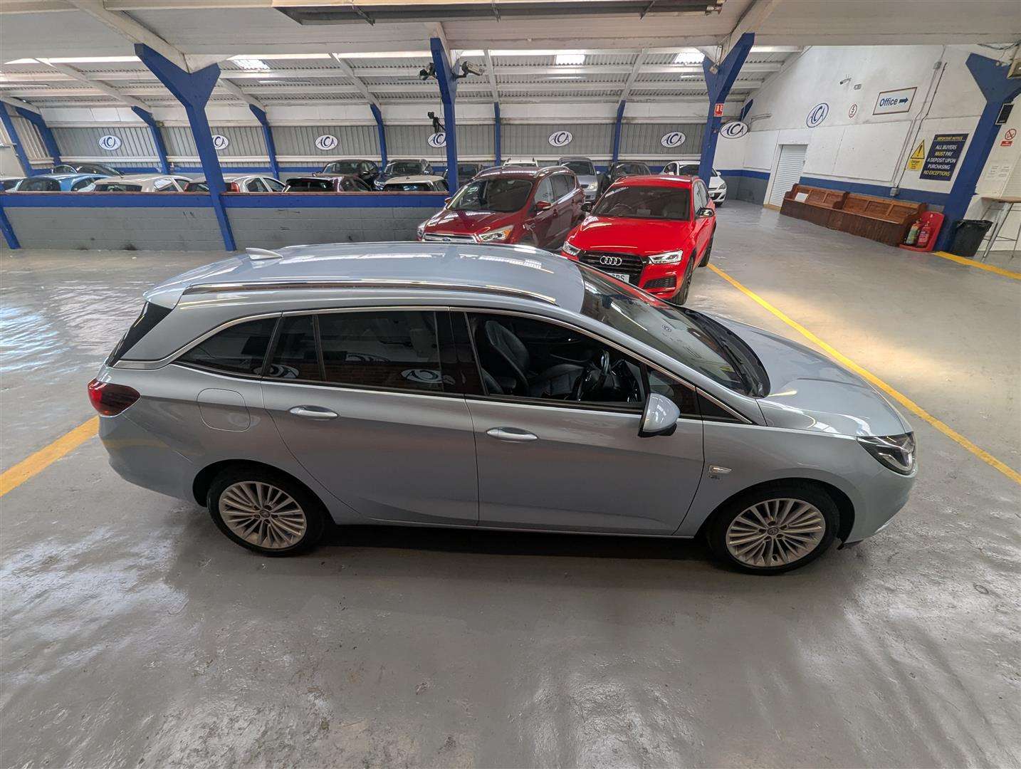 <p>2017 VAUXHALL ASTRA ELITE NAV</p>