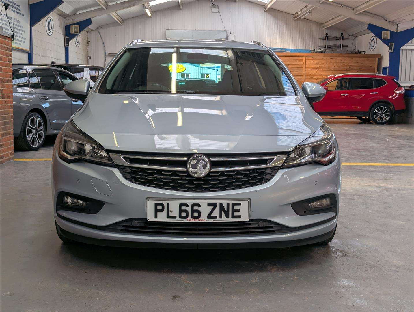 <p>2017 VAUXHALL ASTRA ELITE NAV</p>