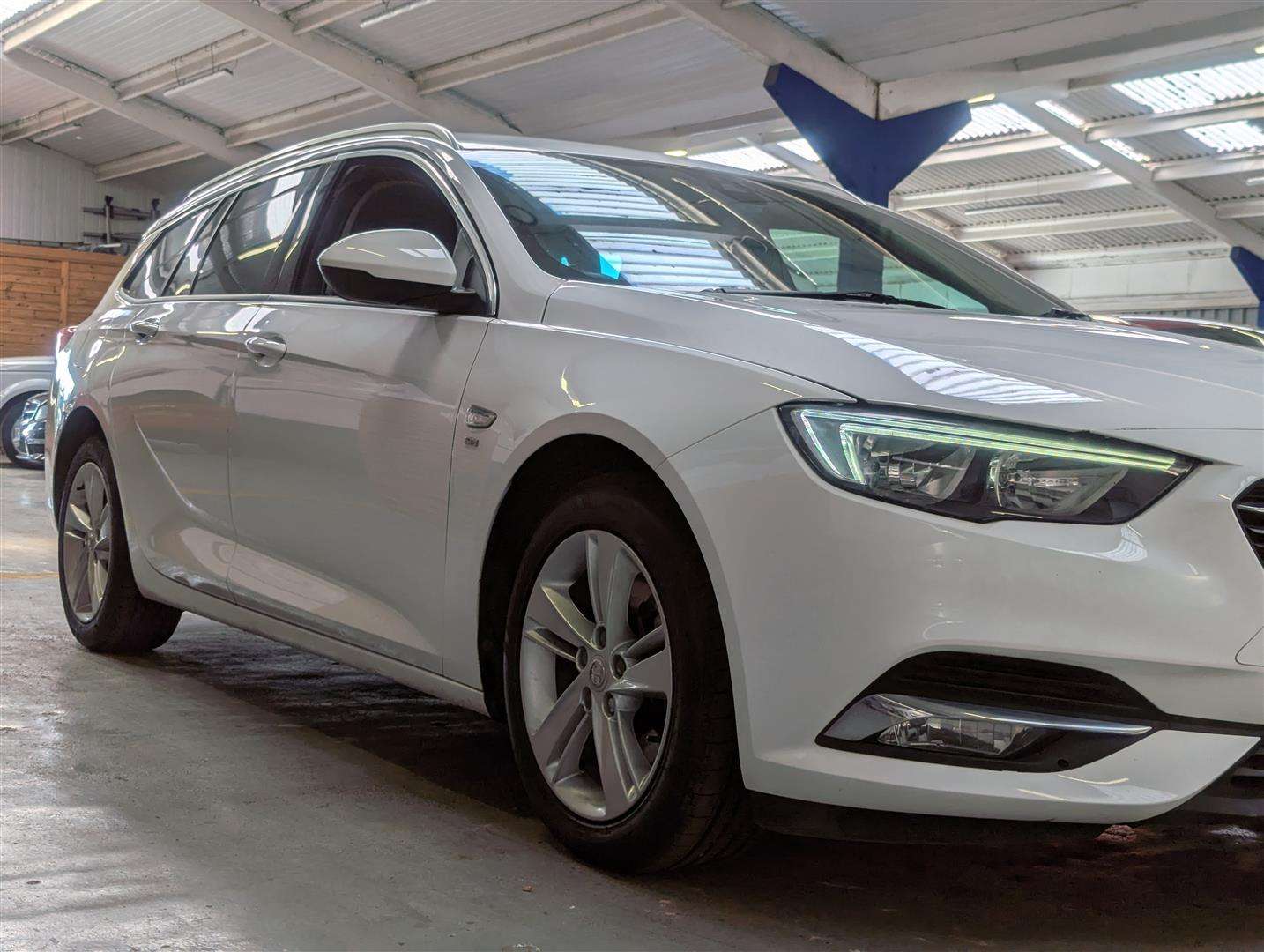 <p>2018 VAUXHALL INSIGNIA SRI NAV ECOTEC D</p>