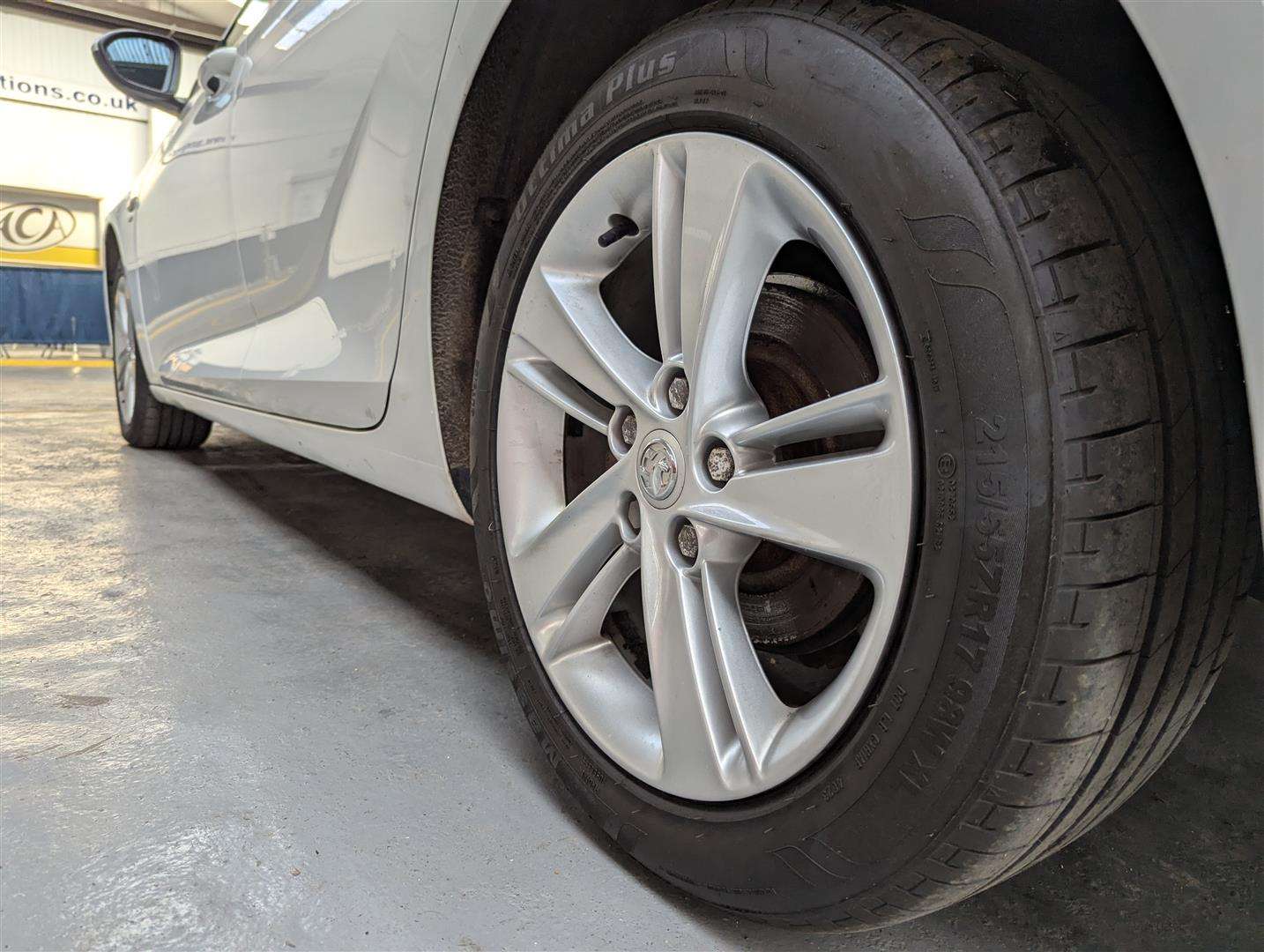 <p>2018 VAUXHALL INSIGNIA SRI NAV ECOTEC D</p>