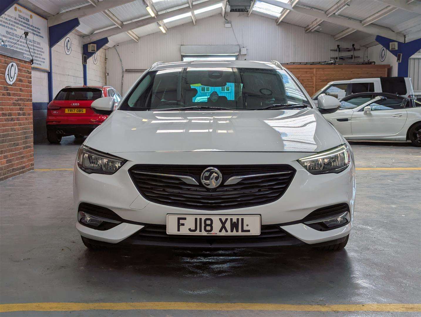 <p>2018 VAUXHALL INSIGNIA SRI NAV ECOTEC D</p>