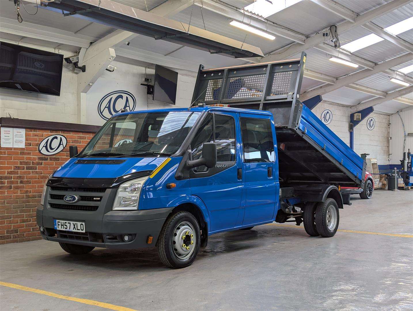 <p>2008 FORD TRANSIT 115 T350L D/C RWD</p>