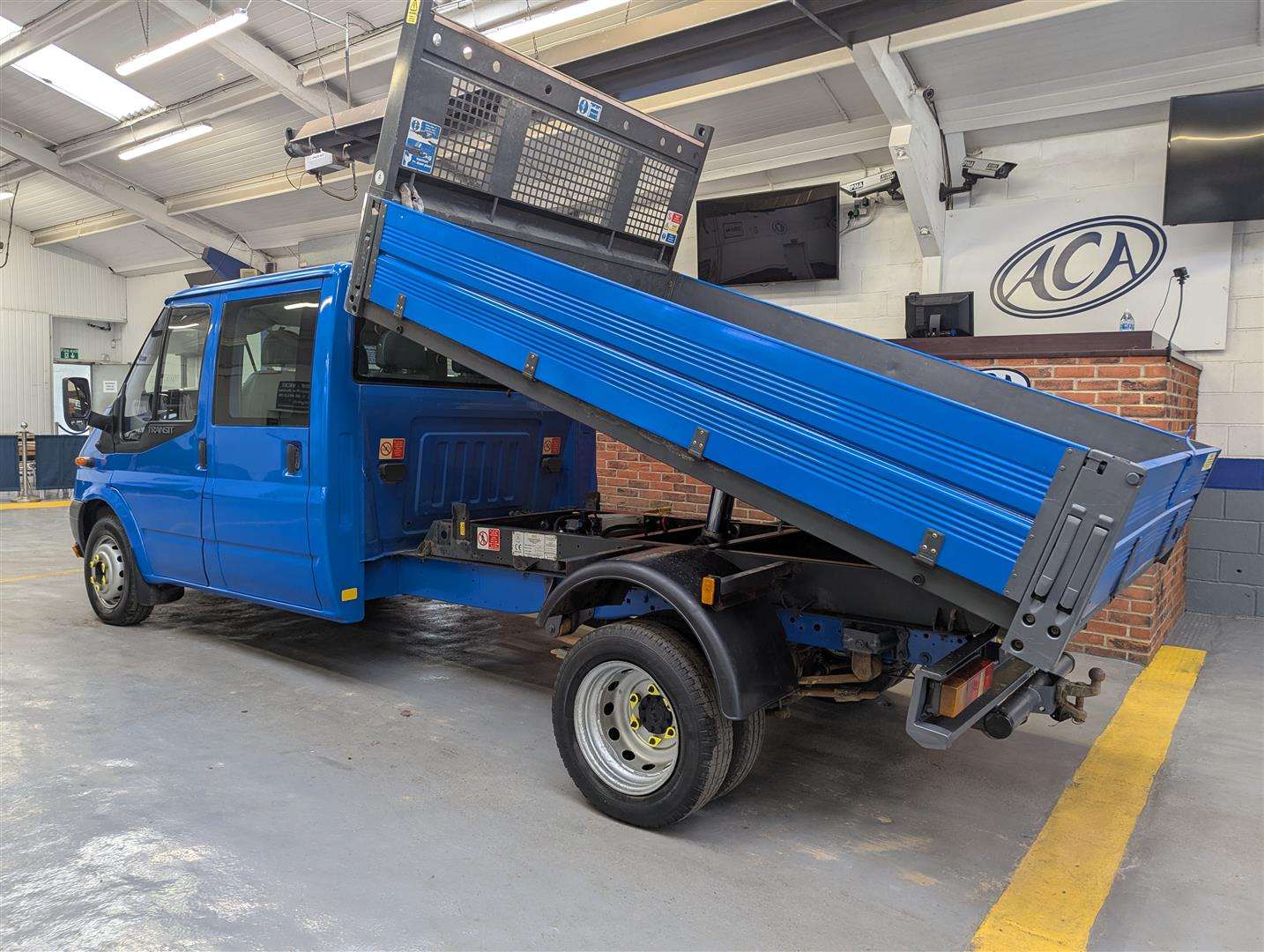 <p>2008 FORD TRANSIT 115 T350L D/C RWD</p>
