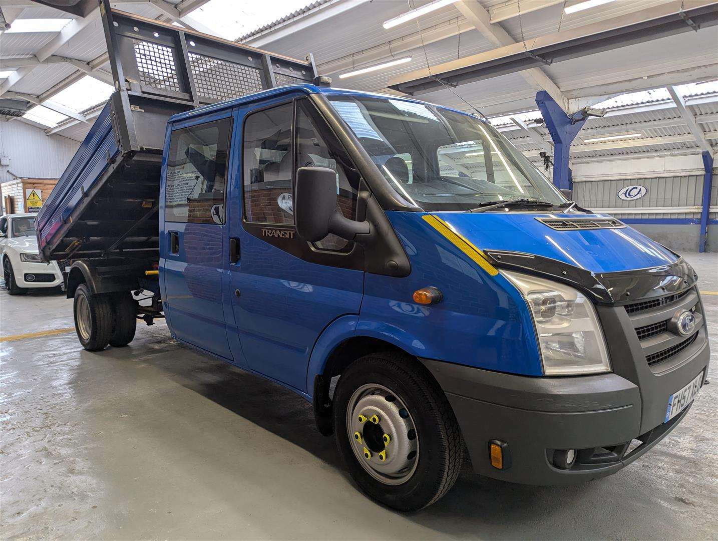<p>2008 FORD TRANSIT 115 T350L D/C RWD</p>
